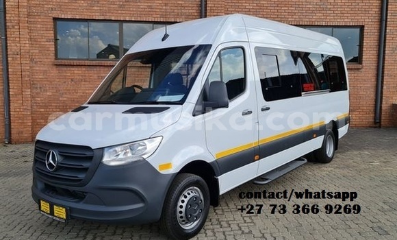 Buy Used Mercedes‒Benz S-klasse White Car in Beitbridge in Matabeleland South