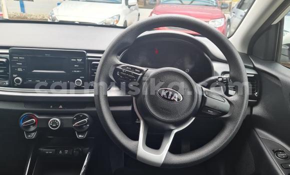 Acheter Occasion Voiture Kia Rio Blanc à Beitbridge, Matabeleland South Acheter Occasion Voiture Kia Rio Blanc à Beitbridge, Matabeleland South