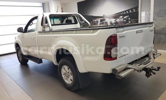 Nunua Ilio tumika Toyota Hilux Nyeupe Gari ndani ya Beitbridge nchini Matabeleland Kusini Nunua Ilio tumika Toyota Hilux Nyeupe Gari ndani ya Beitbridge nchini Matabeleland Kusini