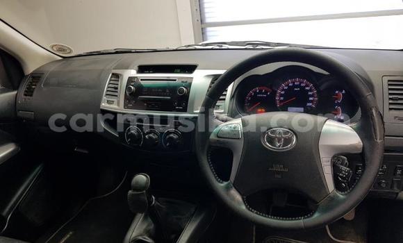 Nunua Ilio tumika Toyota Hilux Nyeupe Gari ndani ya Beitbridge nchini Matabeleland Kusini Nunua Ilio tumika Toyota Hilux Nyeupe Gari ndani ya Beitbridge nchini Matabeleland Kusini