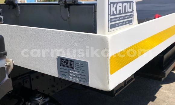 Acheter Occasion Utilitaire Isuzu Elf Blanc à Beitbridge, Matabeleland South Acheter Occasion Utilitaire Isuzu Elf Blanc à Beitbridge, Matabeleland South