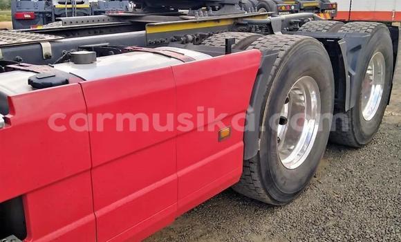 Nunua Ilio tumika Volvo F4 Nyekundu Lori ndani ya Beitbridge nchini Matabeleland Kusini Nunua Ilio tumika Volvo F4 Nyekundu Lori ndani ya Beitbridge nchini Matabeleland Kusini