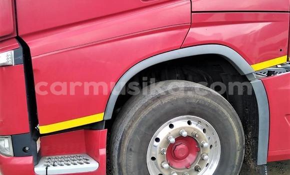 Nunua Ilio tumika Volvo F4 Nyekundu Lori ndani ya Beitbridge nchini Matabeleland Kusini Nunua Ilio tumika Volvo F4 Nyekundu Lori ndani ya Beitbridge nchini Matabeleland Kusini