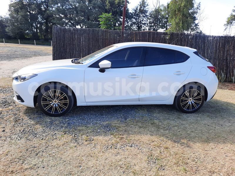 Big with watermark mazda 3 matabeleland south beitbridge 22127