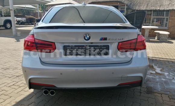 Acheter Occasion Voiture BMW 3–Series Gris à Beitbridge, Matabeleland South Acheter Occasion Voiture BMW 3–Series Gris à Beitbridge, Matabeleland South