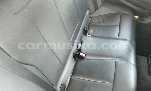 Acheter Occasion Voiture BMW 3–Series Gris à Beitbridge, Matabeleland South Acheter Occasion Voiture BMW 3–Series Gris à Beitbridge, Matabeleland South