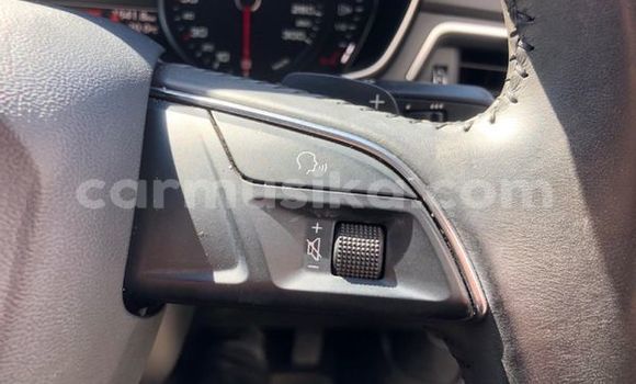 Acheter Occasion Voiture Audi A4 Gris à Beitbridge, Matabeleland South Acheter Occasion Voiture Audi A4 Gris à Beitbridge, Matabeleland South