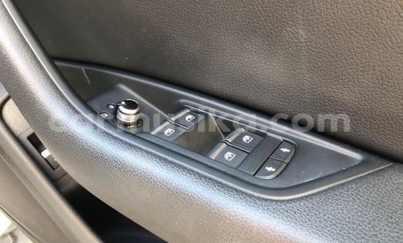 Acheter Occasion Voiture Audi A4 Gris à Beitbridge, Matabeleland South Acheter Occasion Voiture Audi A4 Gris à Beitbridge, Matabeleland South