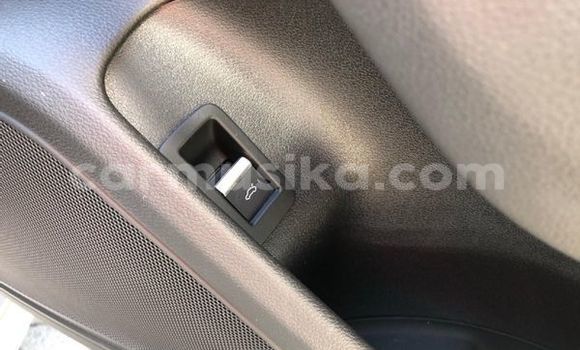 Acheter Occasion Voiture Audi A4 Gris à Beitbridge, Matabeleland South Acheter Occasion Voiture Audi A4 Gris à Beitbridge, Matabeleland South