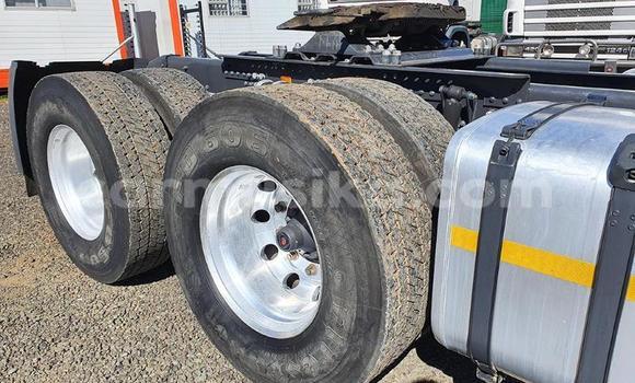 Acheter Occasion Utilitaire Scania R420 Blanc à Beitbridge, Matabeleland South Acheter Occasion Utilitaire Scania R420 Blanc à Beitbridge, Matabeleland South