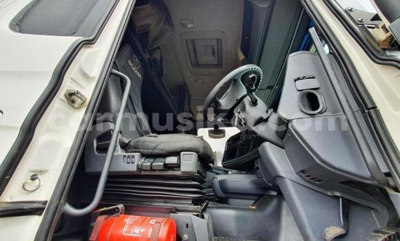 Acheter Occasion Utilitaire Scania R420 Blanc à Beitbridge, Matabeleland South Acheter Occasion Utilitaire Scania R420 Blanc à Beitbridge, Matabeleland South