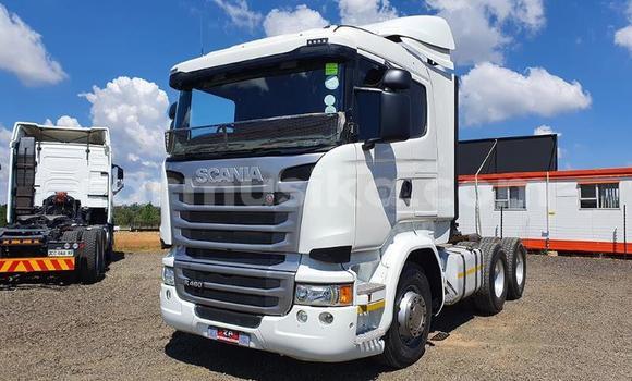 Acheter Occasion Utilitaire Scania R420 Blanc à Beitbridge, Matabeleland South Acheter Occasion Utilitaire Scania R420 Blanc à Beitbridge, Matabeleland South