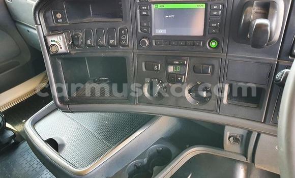 Acheter Occasion Utilitaire Scania R420 Blanc à Beitbridge, Matabeleland South Acheter Occasion Utilitaire Scania R420 Blanc à Beitbridge, Matabeleland South