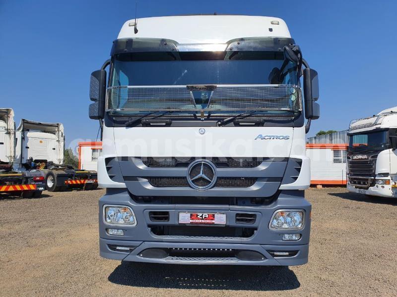 Big with watermark mercedes benz truck matabeleland south beitbridge 22141