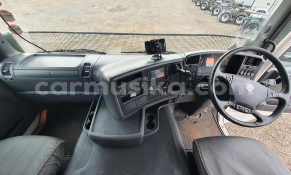 Nunua Ilio tumika Scania Irizar Nyeupe Lori ndani ya Beitbridge nchini Matabeleland Kusini Nunua Ilio tumika Scania Irizar Nyeupe Lori ndani ya Beitbridge nchini Matabeleland Kusini