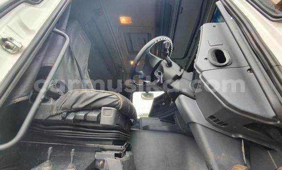 Nunua Ilio tumika Scania Irizar Nyeupe Lori ndani ya Beitbridge nchini Matabeleland Kusini Nunua Ilio tumika Scania Irizar Nyeupe Lori ndani ya Beitbridge nchini Matabeleland Kusini