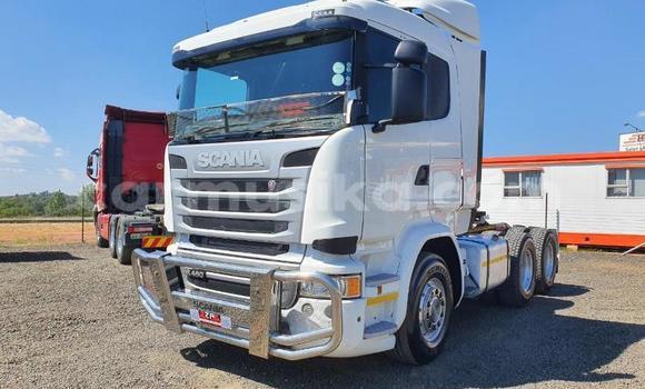 Tenga Tsaru Scania Irizar Chena Rori in Beitbridge in Matabeleland South Tenga Tsaru Scania Irizar Chena Rori in Beitbridge in Matabeleland South