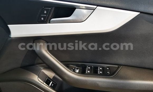 Acheter Occasion Voiture Audi A4 Noir à Beitbridge, Matabeleland South Acheter Occasion Voiture Audi A4 Noir à Beitbridge, Matabeleland South