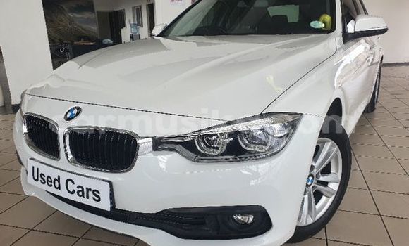 Nunua Ilio tumika BMW 3–Series Nyeupe Gari ndani ya Beitbridge nchini Matabeleland Kusini