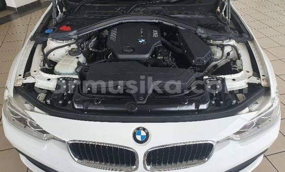 Tenga Tsaru BMW 3–Series Chena Mota in Beitbridge in Matabeleland South Tenga Tsaru BMW 3–Series Chena Mota in Beitbridge in Matabeleland South