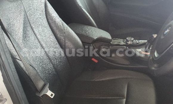 Tenga Tsaru BMW 3–Series Chena Mota in Beitbridge in Matabeleland South Tenga Tsaru BMW 3–Series Chena Mota in Beitbridge in Matabeleland South