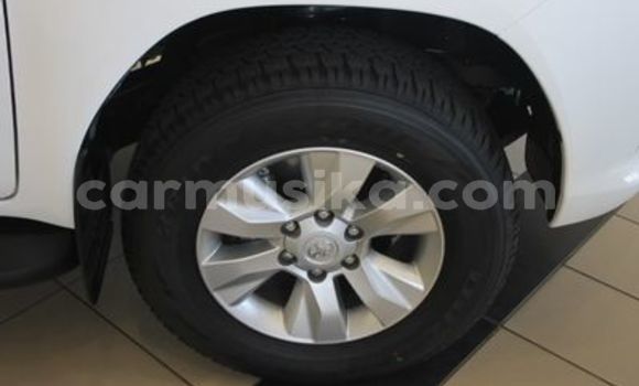 Acheter Occasion Voiture Toyota Hilux Blanc à Beitbridge, Matabeleland South Acheter Occasion Voiture Toyota Hilux Blanc à Beitbridge, Matabeleland South