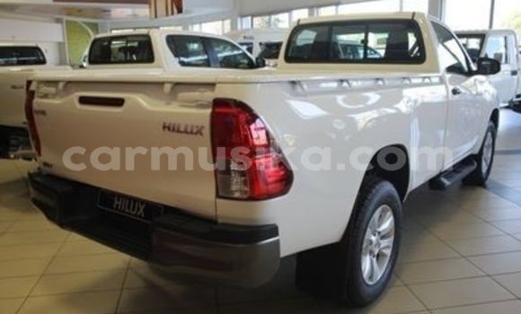Acheter Occasion Voiture Toyota Hilux Blanc à Beitbridge, Matabeleland South Acheter Occasion Voiture Toyota Hilux Blanc à Beitbridge, Matabeleland South