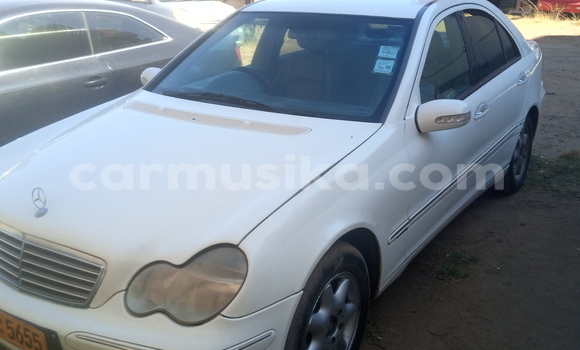 Buy Used Mercedes-Benz C-Classe White Car in Harare in Harare