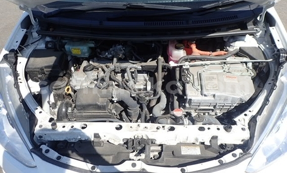 Acheter Occasion Voiture Toyota Aqua Blanc à Beitbridge, Matabeleland South Acheter Occasion Voiture Toyota Aqua Blanc à Beitbridge, Matabeleland South