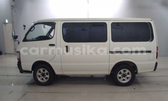 Buy Used Toyota Hiace White Car in Beitbridge in Matabeleland South Buy Used Toyota Hiace White Car in Beitbridge in Matabeleland South