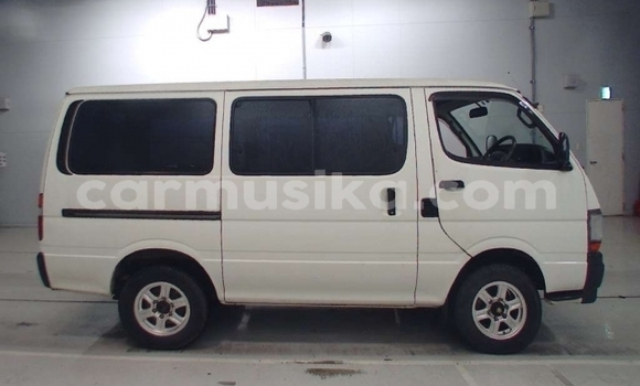 Buy Used Toyota Hiace White Car in Beitbridge in Matabeleland South Buy Used Toyota Hiace White Car in Beitbridge in Matabeleland South