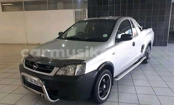 Tenga Tsaru Opel Corsa Sirivha Mota in Beitbridge in Matabeleland South Tenga Tsaru Opel Corsa Sirivha Mota in Beitbridge in Matabeleland South