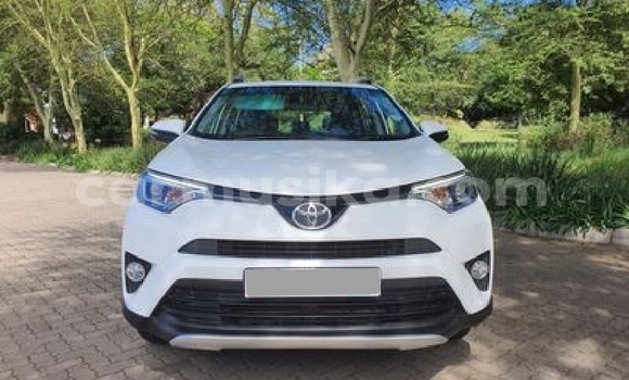 Acheter Occasion Voiture Toyota RAV4 Blanc à Beitbridge, Matabeleland South Acheter Occasion Voiture Toyota RAV4 Blanc à Beitbridge, Matabeleland South