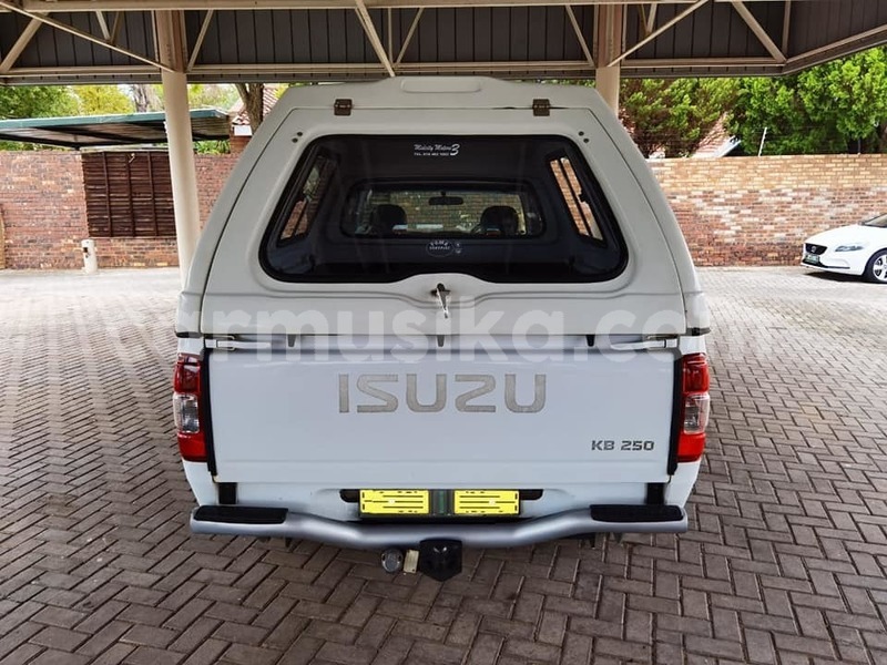 Big with watermark isuzu kb matabeleland south beitbridge 22183