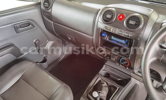 Buy Used Isuzu KB White Car in Beitbridge in Matabeleland South Buy Used Isuzu KB White Car in Beitbridge in Matabeleland South