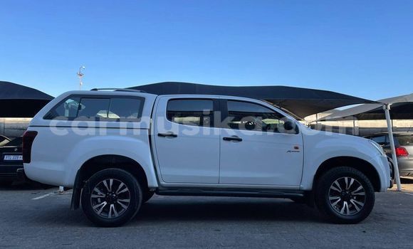 Tenga Tsaru Isuzu KB Chena Mota in Beitbridge in Matabeleland South Tenga Tsaru Isuzu KB Chena Mota in Beitbridge in Matabeleland South