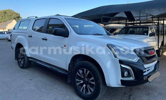 Tenga Tsaru Isuzu KB Chena Mota in Beitbridge in Matabeleland South Tenga Tsaru Isuzu KB Chena Mota in Beitbridge in Matabeleland South