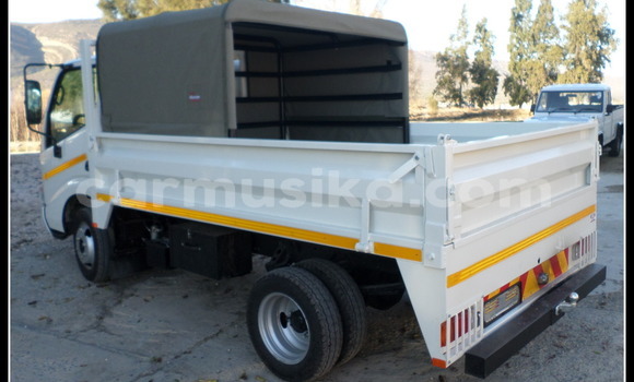 Buy Used Toyota Dyna White Truck in Beitbridge in Matabeleland South Buy Used Toyota Dyna White Truck in Beitbridge in Matabeleland South