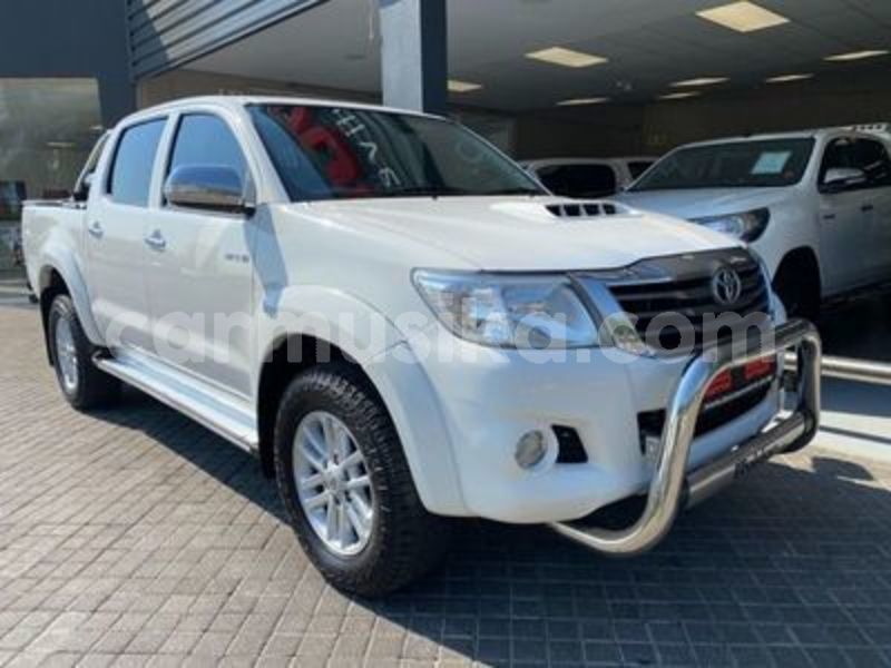 Big with watermark toyota hilux matabeleland south beitbridge 22189