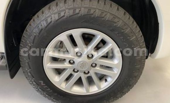 Tenga Tsaru Toyota Hilux Chena Mota in Beitbridge in Matabeleland South Tenga Tsaru Toyota Hilux Chena Mota in Beitbridge in Matabeleland South