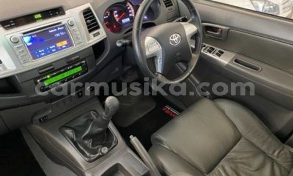 Tenga Tsaru Toyota Hilux Chena Mota in Beitbridge in Matabeleland South Tenga Tsaru Toyota Hilux Chena Mota in Beitbridge in Matabeleland South