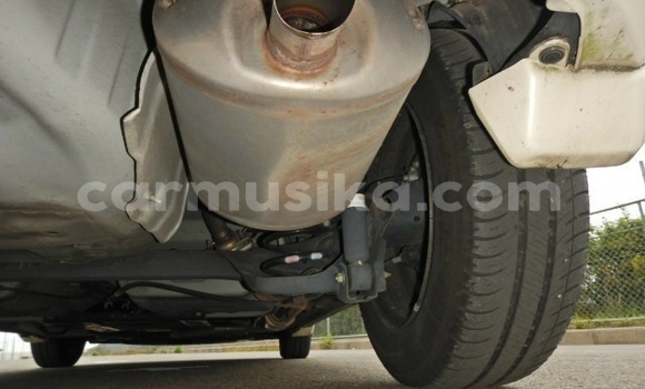 Acheter Occasion Voiture Honda Fit Blanc à Beitbridge, Matabeleland South Acheter Occasion Voiture Honda Fit Blanc à Beitbridge, Matabeleland South