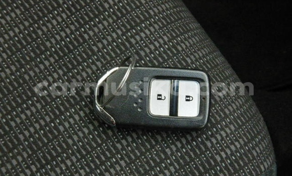 Acheter Occasion Voiture Honda Fit Blanc à Beitbridge, Matabeleland South Acheter Occasion Voiture Honda Fit Blanc à Beitbridge, Matabeleland South