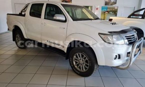 Tenga Tsaru Toyota Hilux Chena Mota in Beitbridge in Matabeleland South Tenga Tsaru Toyota Hilux Chena Mota in Beitbridge in Matabeleland South