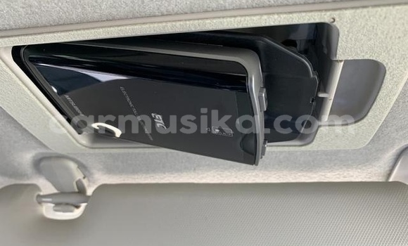 Acheter Occasion Voiture Mazda Demio Blanc à Beitbridge, Matabeleland South Acheter Occasion Voiture Mazda Demio Blanc à Beitbridge, Matabeleland South