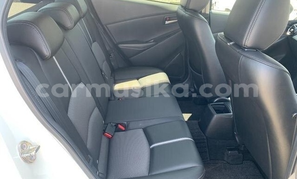 Acheter Occasion Voiture Mazda Demio Blanc à Beitbridge, Matabeleland South Acheter Occasion Voiture Mazda Demio Blanc à Beitbridge, Matabeleland South