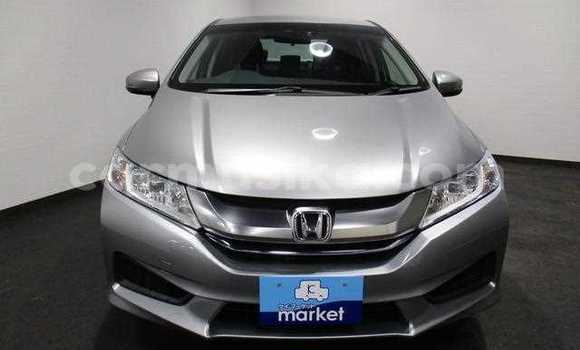 Buy Used Honda Grace Silver Car in Beitbridge in Matabeleland South