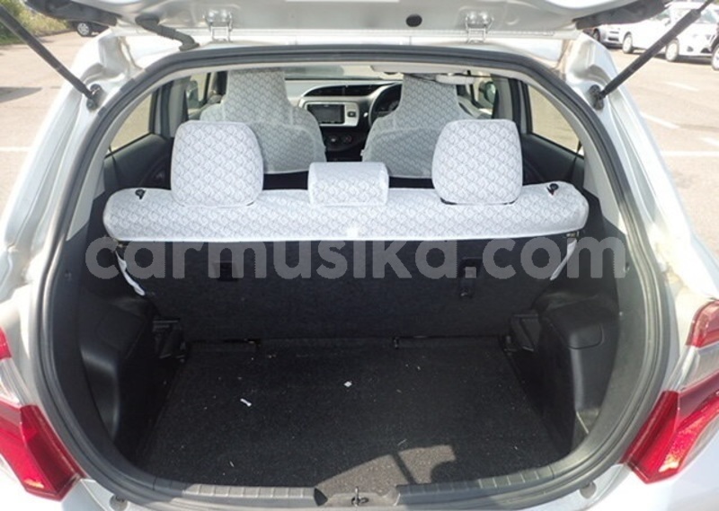Big with watermark toyota vitz matabeleland south beitbridge 22203