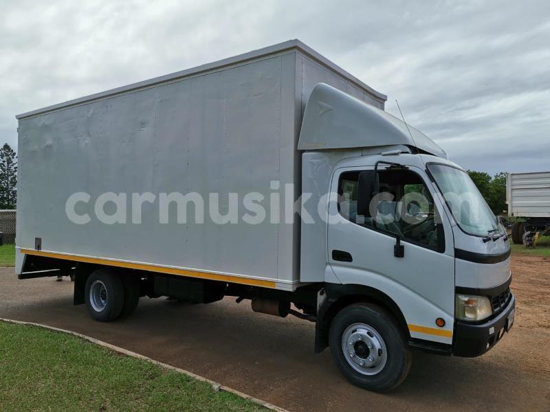 Big with watermark toyota dyna matabeleland south beitbridge 22209