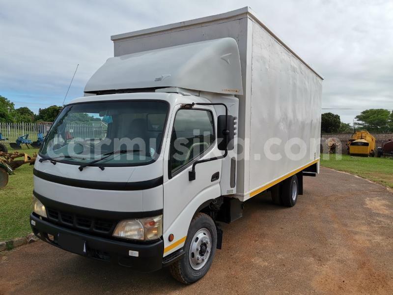 Big with watermark toyota dyna matabeleland south beitbridge 22209